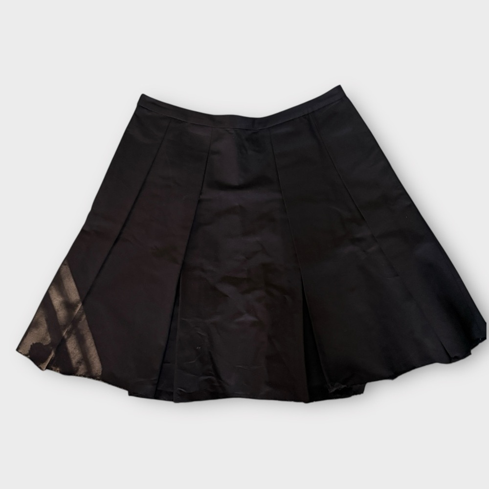 DKNY Black Pleated Flare Mini Skirt – Size 12 (Excellent Condition)